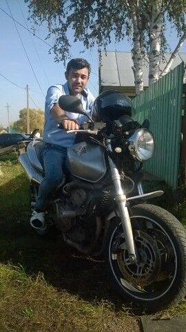  ,   Akbar, 37 ,   ,   , c 