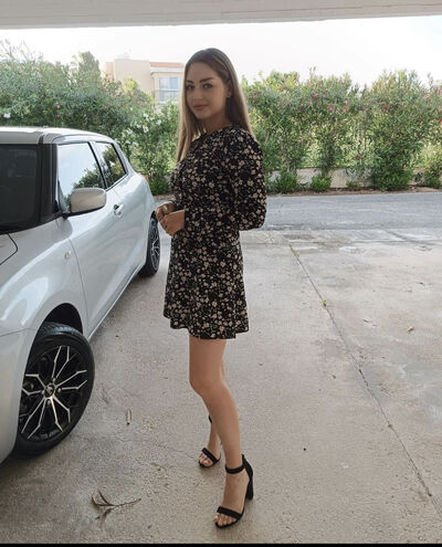  ,   Elina, 40 ,   ,   
