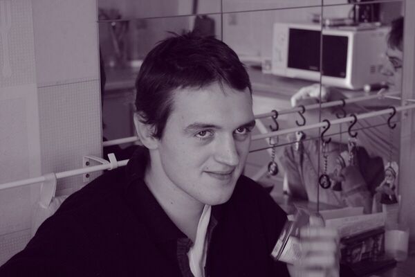  ,   Kazverg, 37 ,   ,   , c 