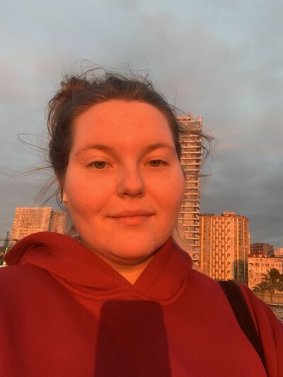  ,   Maria, 24 ,   