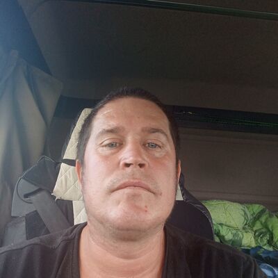  ,   Azat, 42 ,   ,   