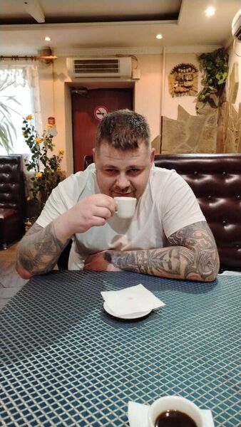  ,   Mark, 33 ,   ,   , c , 