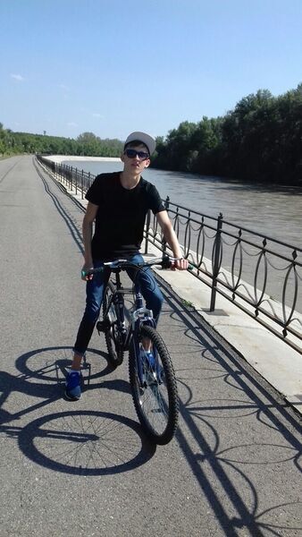  ,   Aleksandr, 26 ,  