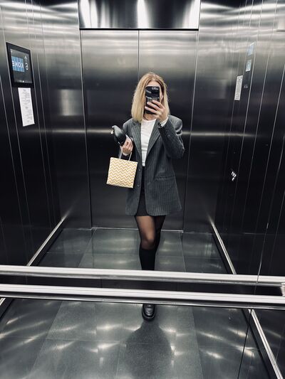  ,   Yana, 37 ,   c 