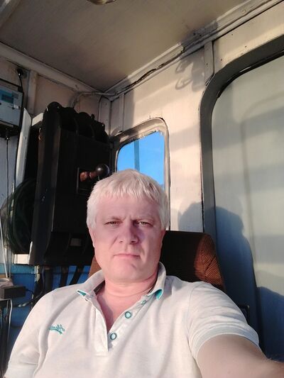  ,   Ivan, 48 ,   ,   , c 