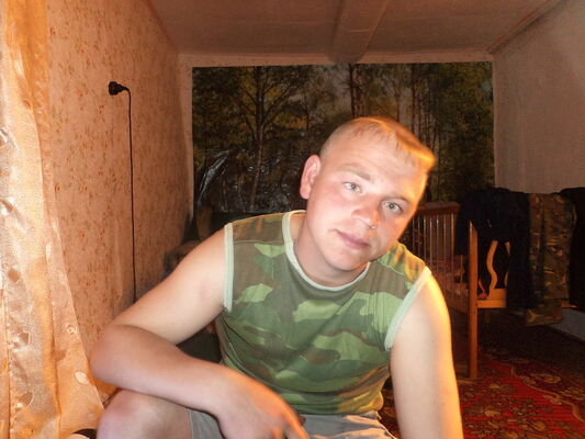  ,   Sasha, 36 ,   