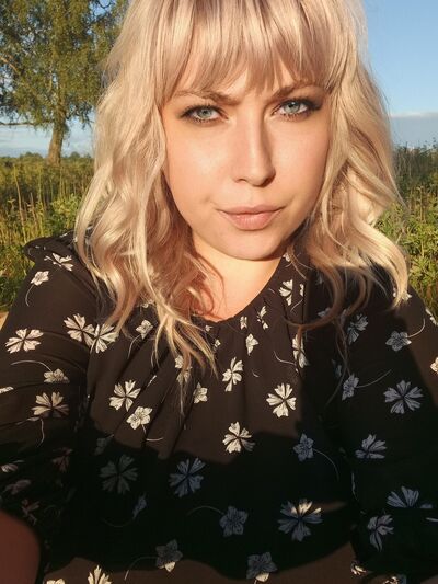  ,   Marina, 32 ,   ,   