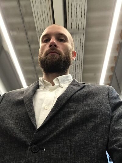  ,   Grisha, 32 ,   ,   