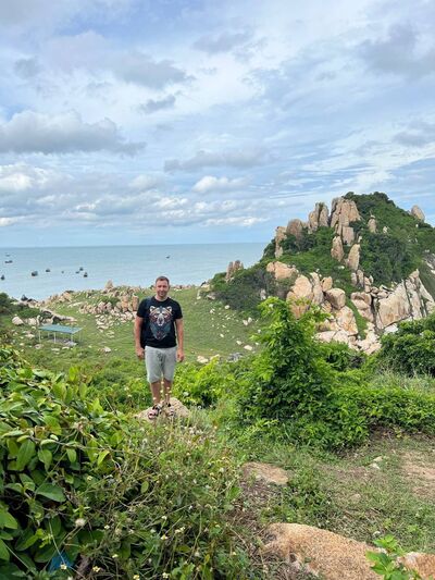 ,   Ilya, 37 ,   ,   