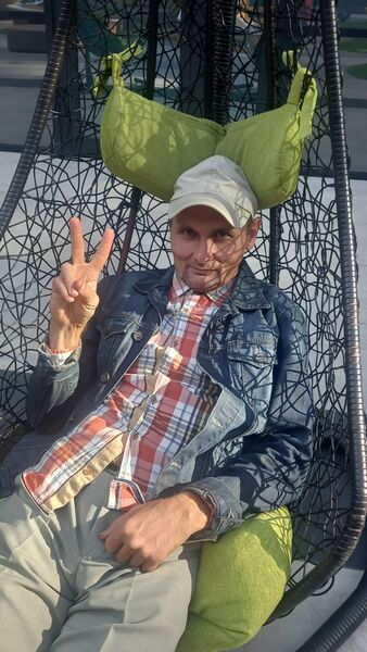  ,   Ruslan, 49 ,     , c 