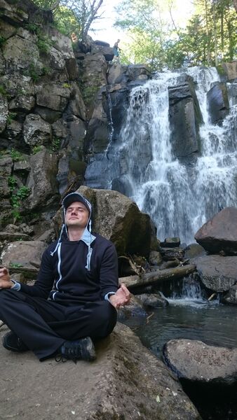  ,   Anton, 35 ,     , c 