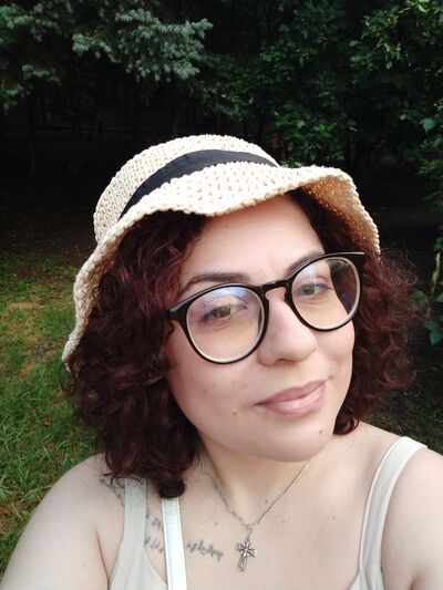  --,   , 33 ,     , c 