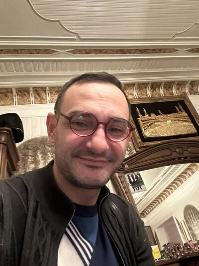  ,   Niko, 40 ,   ,   