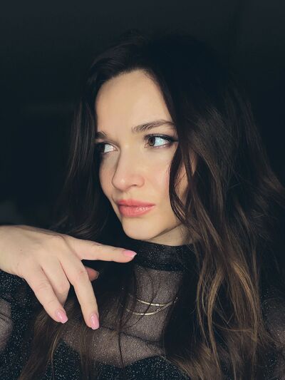  -,   , 37 ,     , c 