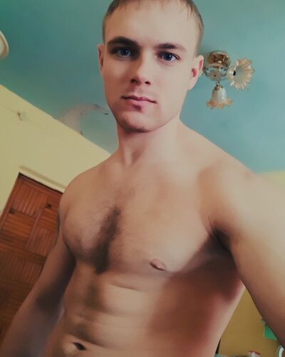  -,   Artyom, 28 ,   