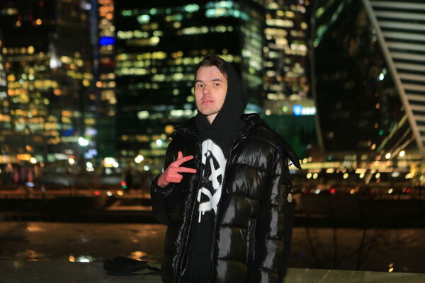  ,   Artem, 23 ,  