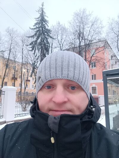  ,   Sergei, 42 ,   ,   
