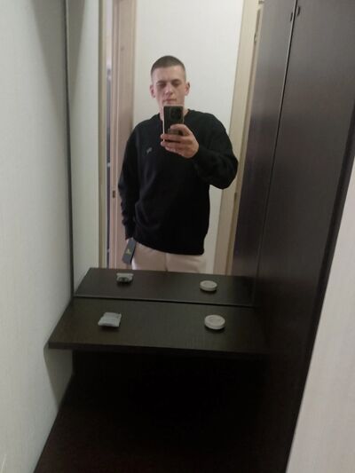  -,   Denis, 33 ,   ,   , c , 