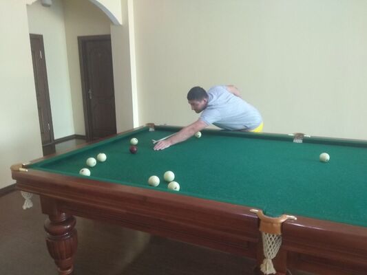  ,   Zuxiriddin, 35 ,  