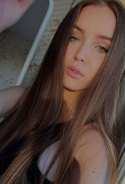  ,   Couplela, 28 ,     