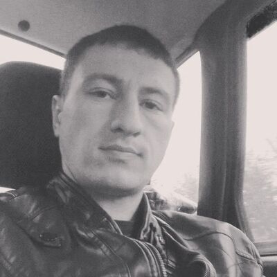  ,   Alex, 41 ,  