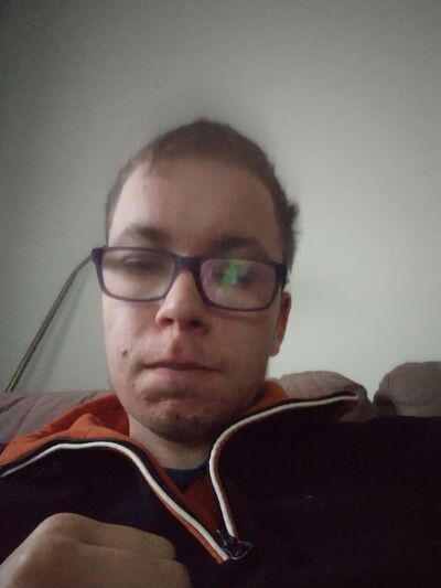  ,   Michal, 28 ,   ,   
