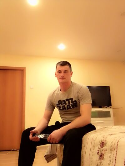  -,   Vladimir, 44 ,     , c 