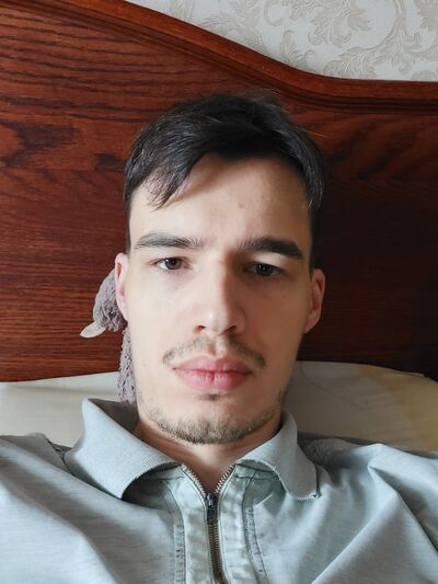  ,   Mike, 21 ,   ,   