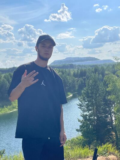  ,   Artyom, 25 ,   ,   , c , 