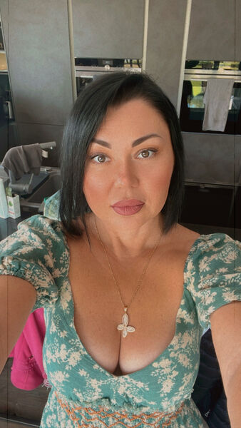  Podgorica,   Yuliia, 49 ,     , c 
