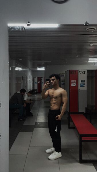  ,   Meet, 23 ,   ,   