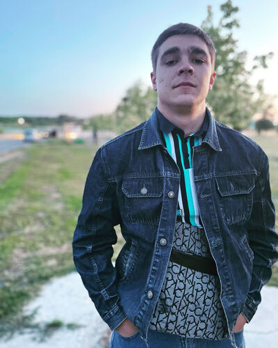  ,   Ivan, 28 ,   ,   
