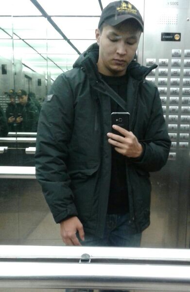  ,   NasYrhaN, 30 ,   ,   , c 