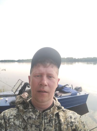  ,   Maksim, 40 ,   ,   