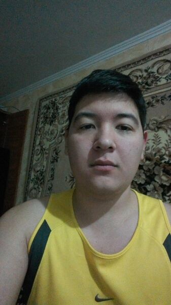  ,   Alex, 28 ,   