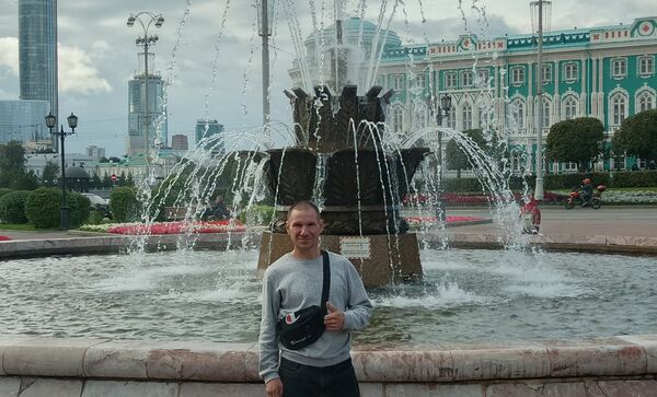  ,   Oleg, 42 ,   ,   