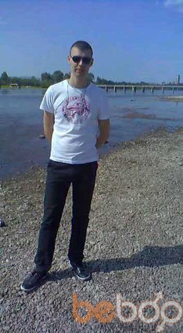  ,   Alex, 40 ,  
