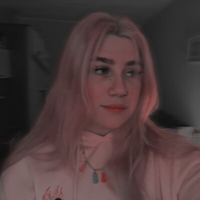  -,   Lena, 21 ,   ,   , c , 