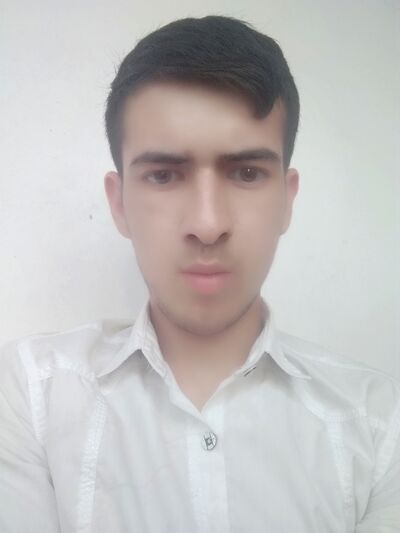 ,   Karol, 25 ,   ,   