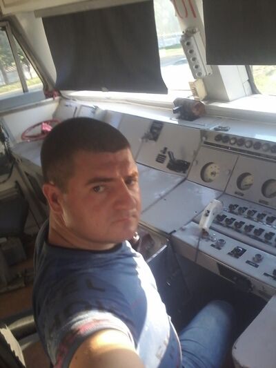  ,   Andrey, 37 ,   , 