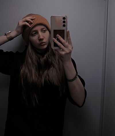   ,   Polina, 19 ,     , 