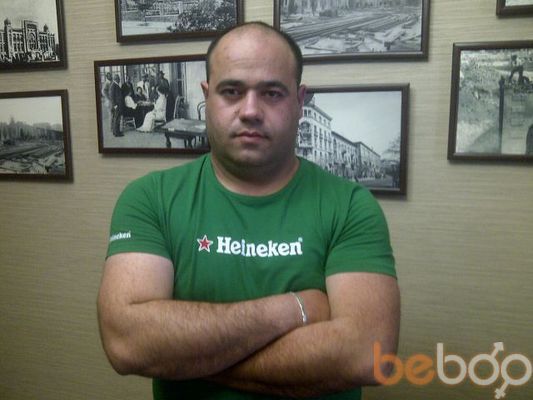  ,   Pako, 44 ,  
