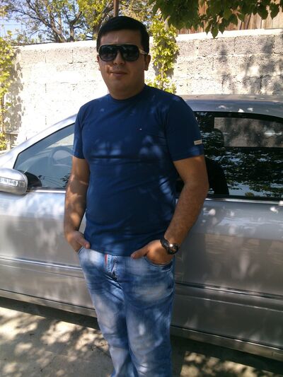  ,   Alex, 35 ,   