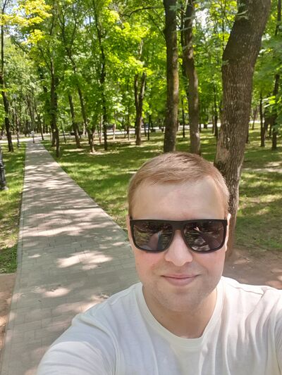  ,   Alexander, 32 ,   ,   , c , 