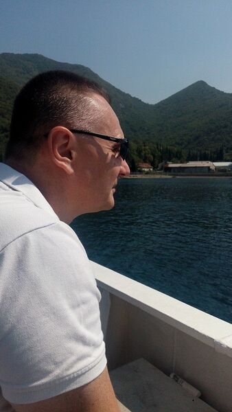  ,   Nenad, 52 ,   ,   , c 
