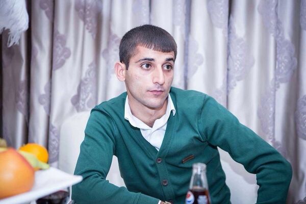  ,   Garik, 37 ,   ,   
