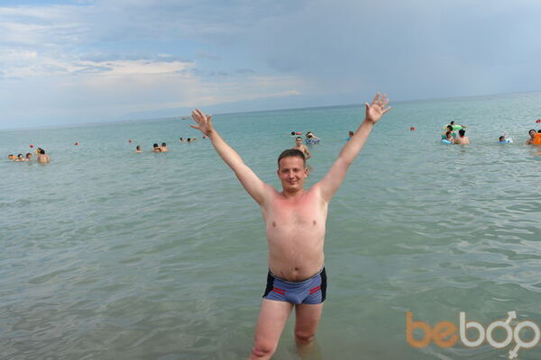  ,   Villine, 37 ,  