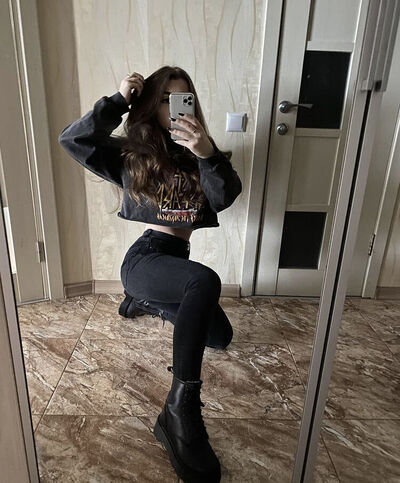  ,   Viktoria, 28 ,   ,   , 