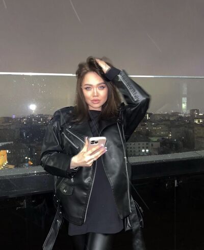  ,   Adel, 25 ,   ,   