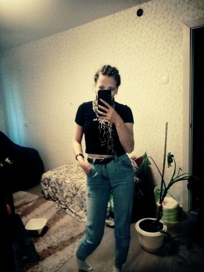  ,   Anzhellka, 33 ,  